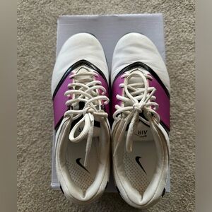 Nike Air Embellish Women’s Golf Shoes, size 7.5
